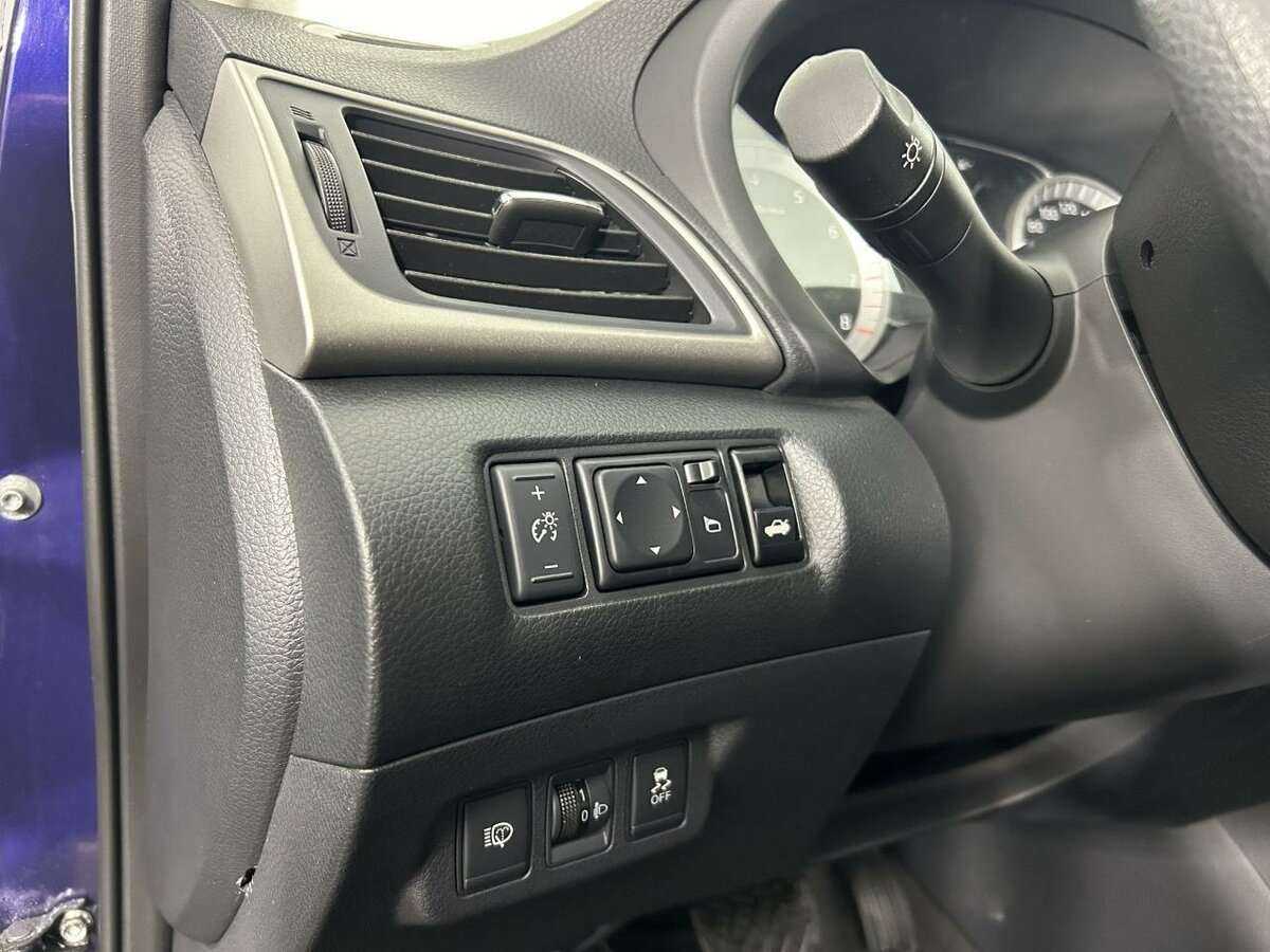 Nissan Sentra с пробегом — 2014 год. Фото: #8