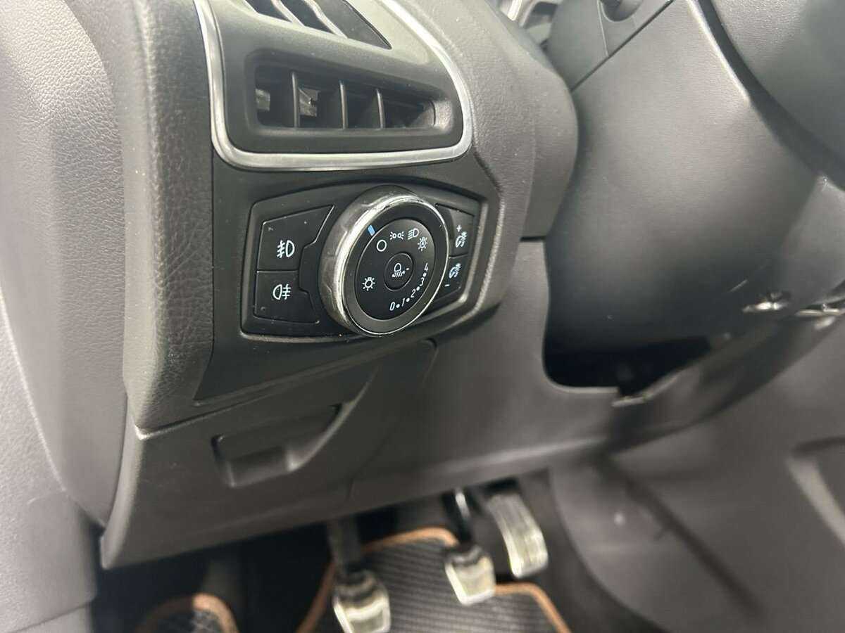 Ford Focus с пробегом — 2013 год. Фото: #8