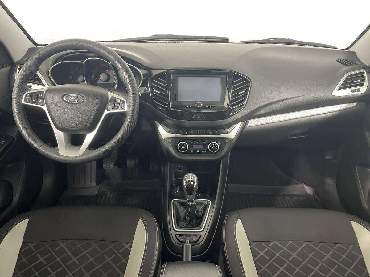 Lada (ВАЗ) Vesta с пробегом — 2018 год. Фото: #6