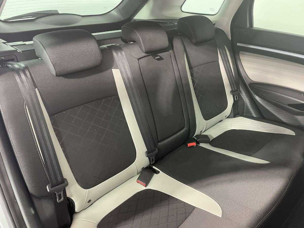 Lada (ВАЗ) Vesta с пробегом — 2018 год. Фото: #14