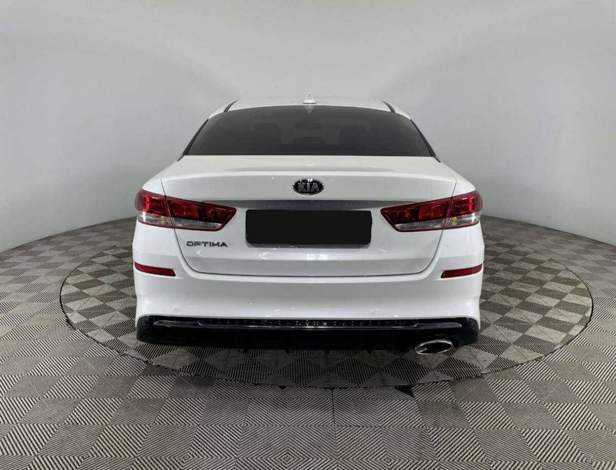 Kia Optima с пробегом — 2018 год. Фото: #2