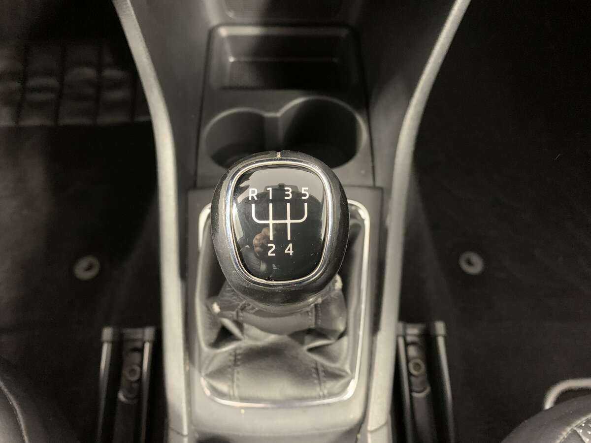 Skoda Rapid с пробегом — 2017 год. Фото: #14