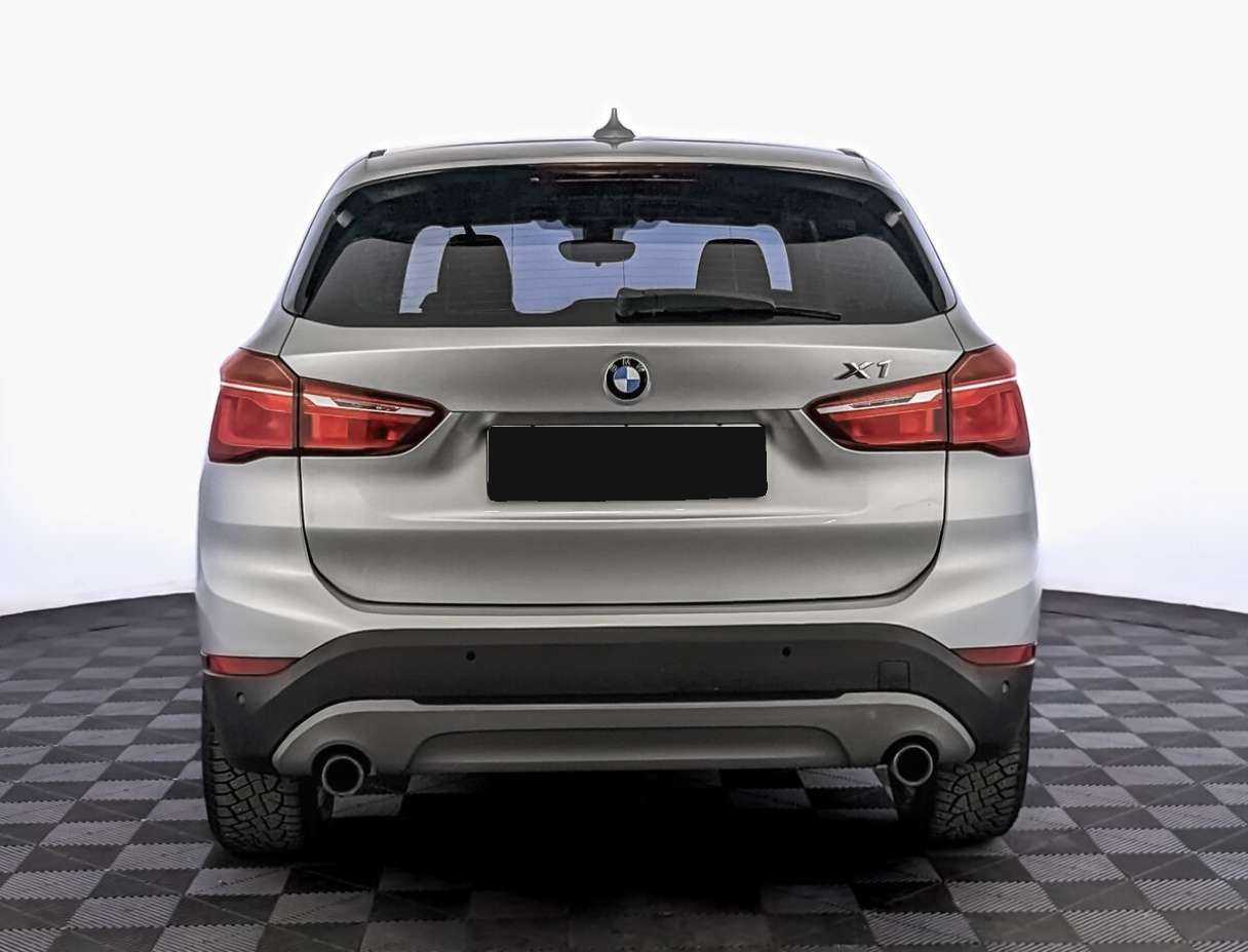 BMW X1 с пробегом — 2015 год. Фото: #5