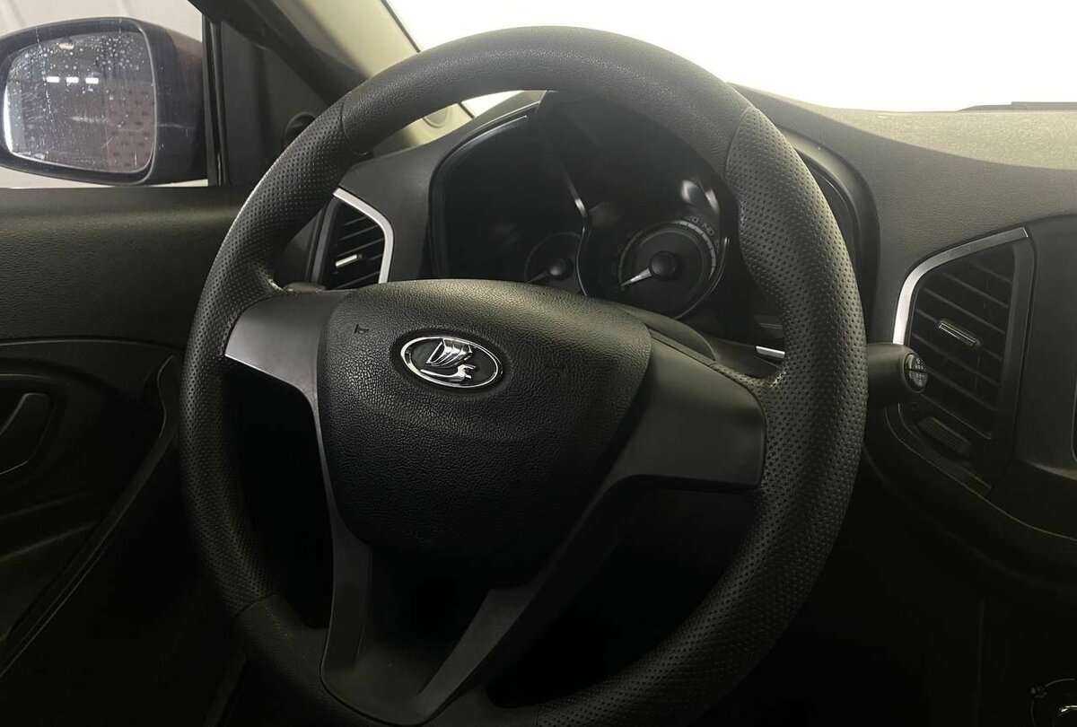 Lada (ВАЗ) XRAY с пробегом — 2018 год. Фото: #8