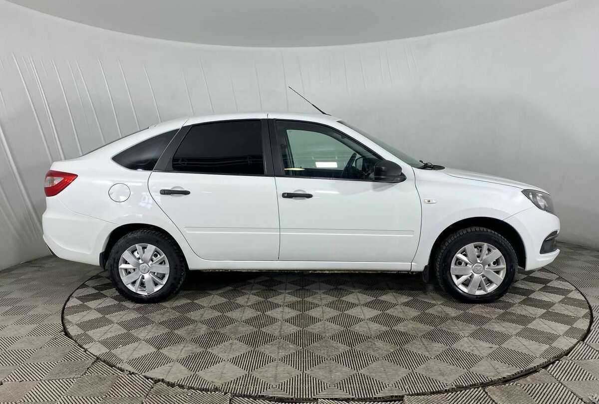 Lada (ВАЗ) Granta с пробегом — 2019 год. Фото: #3