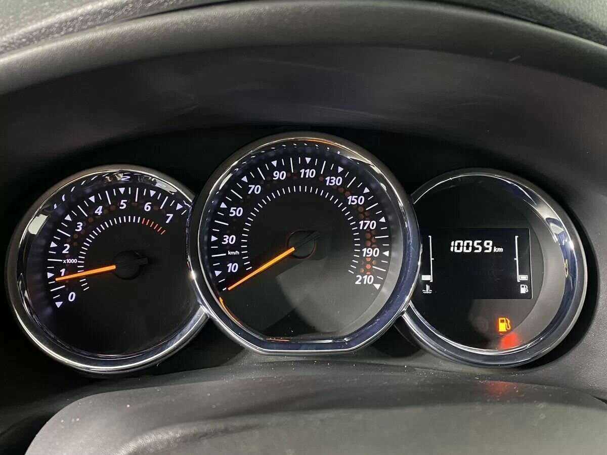 Renault Sandero с пробегом — 2020 год. Фото: #12