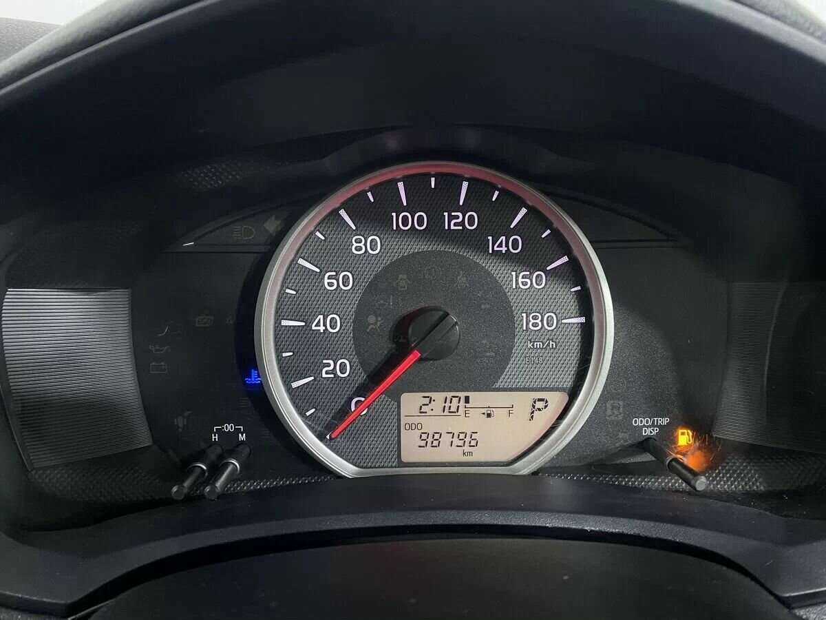 Toyota Corolla с пробегом — 2016 год. Фото: #11