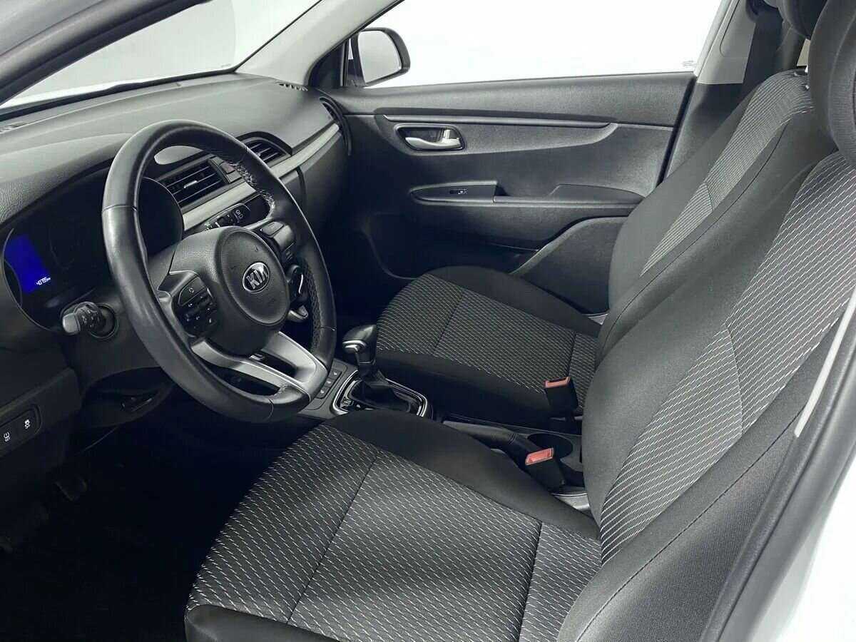 Kia Rio с пробегом — 2020 год. Фото: #6