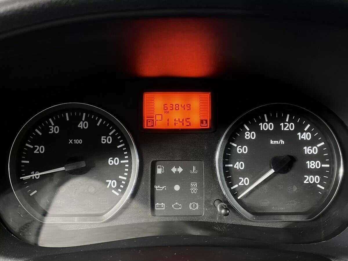 Nissan Almera с пробегом — 2014 год. Фото: #10