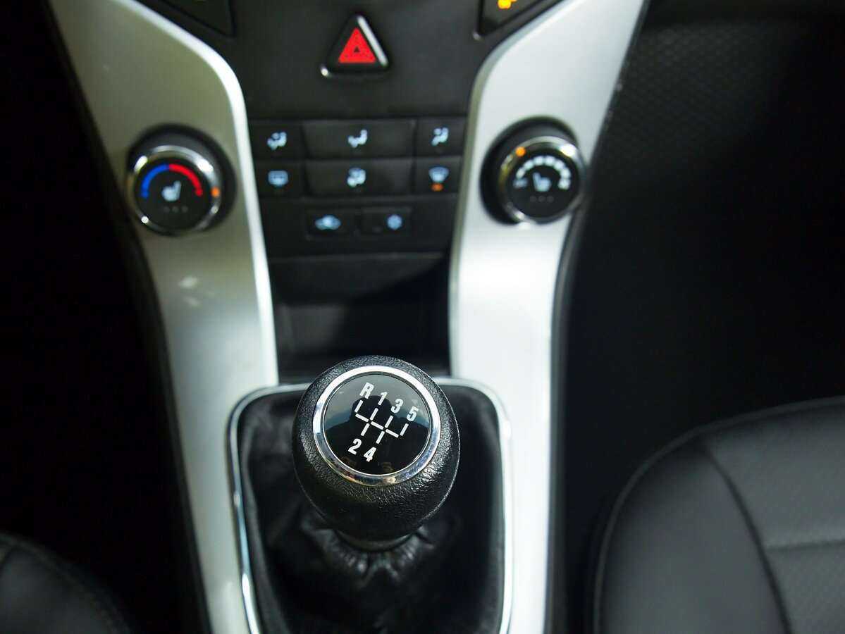 Chevrolet Cruze с пробегом — 2013 год. Фото: #17