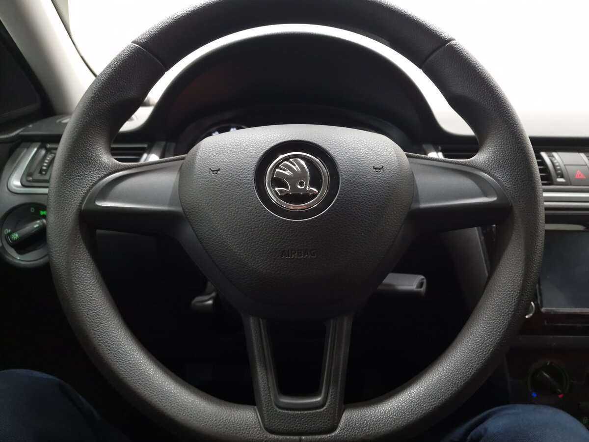 Skoda Rapid с пробегом — 2019 год. Фото: #5