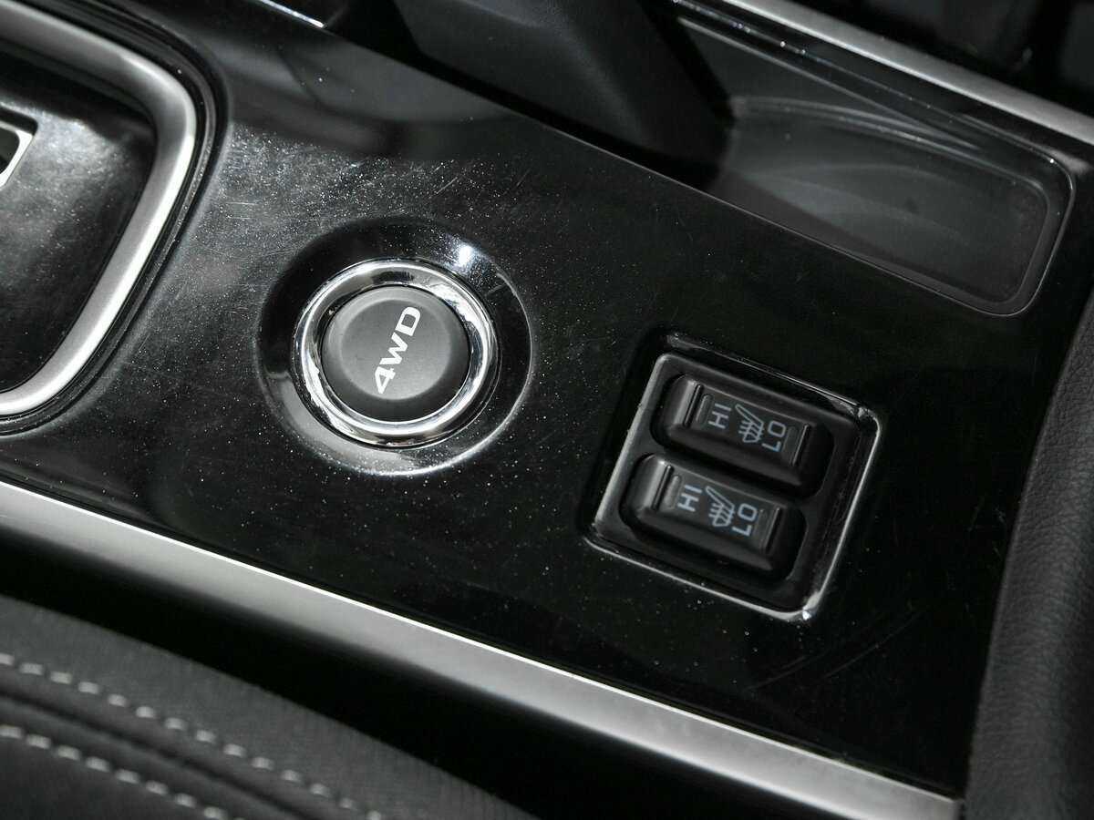 Mitsubishi Outlander с пробегом — 2018 год. Фото: #13