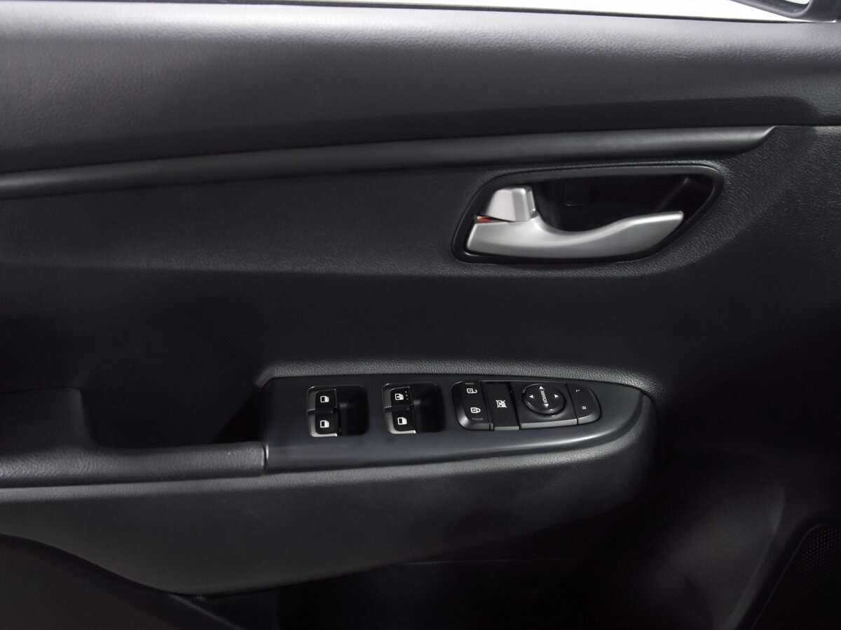 Kia Rio с пробегом — 2021 год. Фото: #11