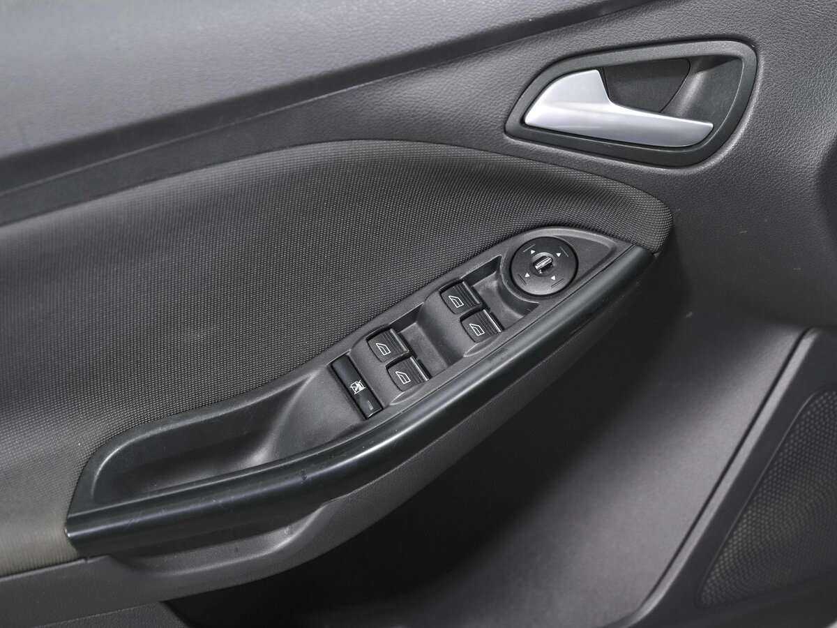 Ford Focus с пробегом — 2013 год. Фото: #14