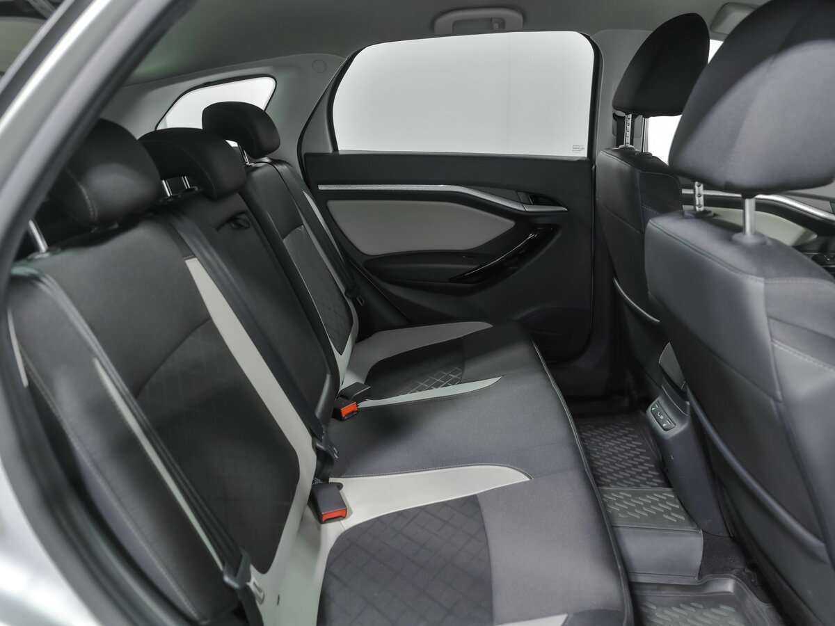 Lada (ВАЗ) Vesta с пробегом — 2021 год. Фото: #14