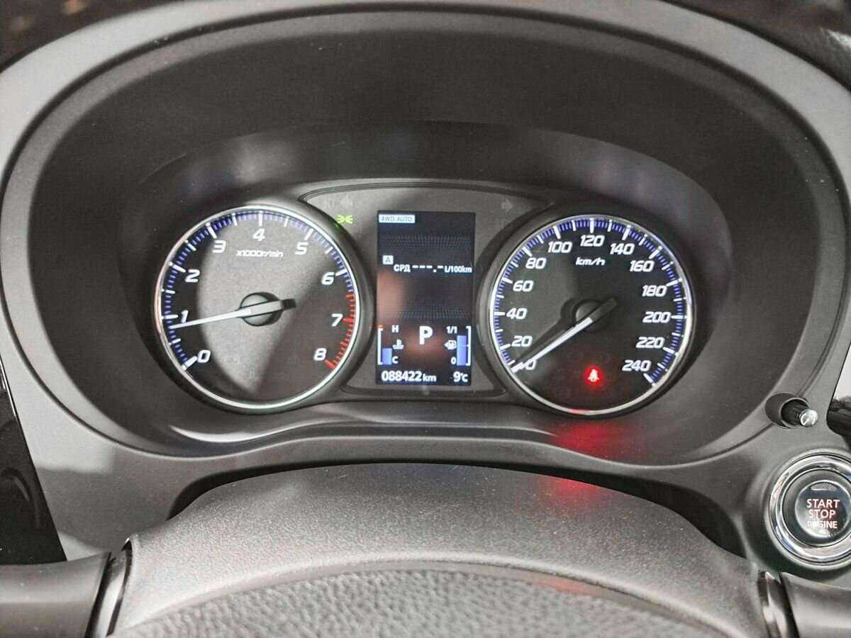 Mitsubishi Outlander с пробегом — 2017 год. Фото: #10