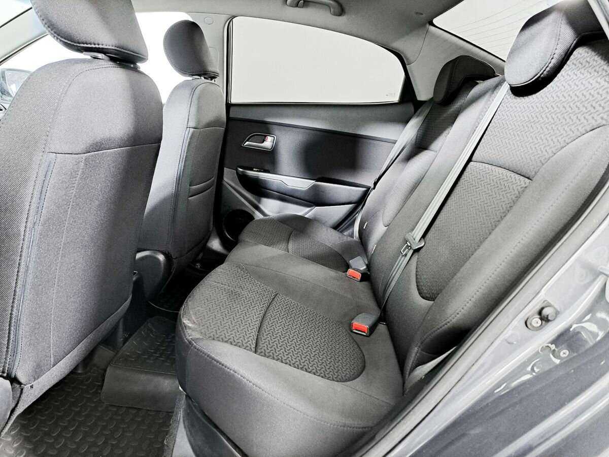 Kia Rio с пробегом — 2014 год. Фото: #8