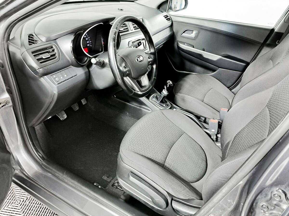 Kia Rio с пробегом — 2014 год. Фото: #12