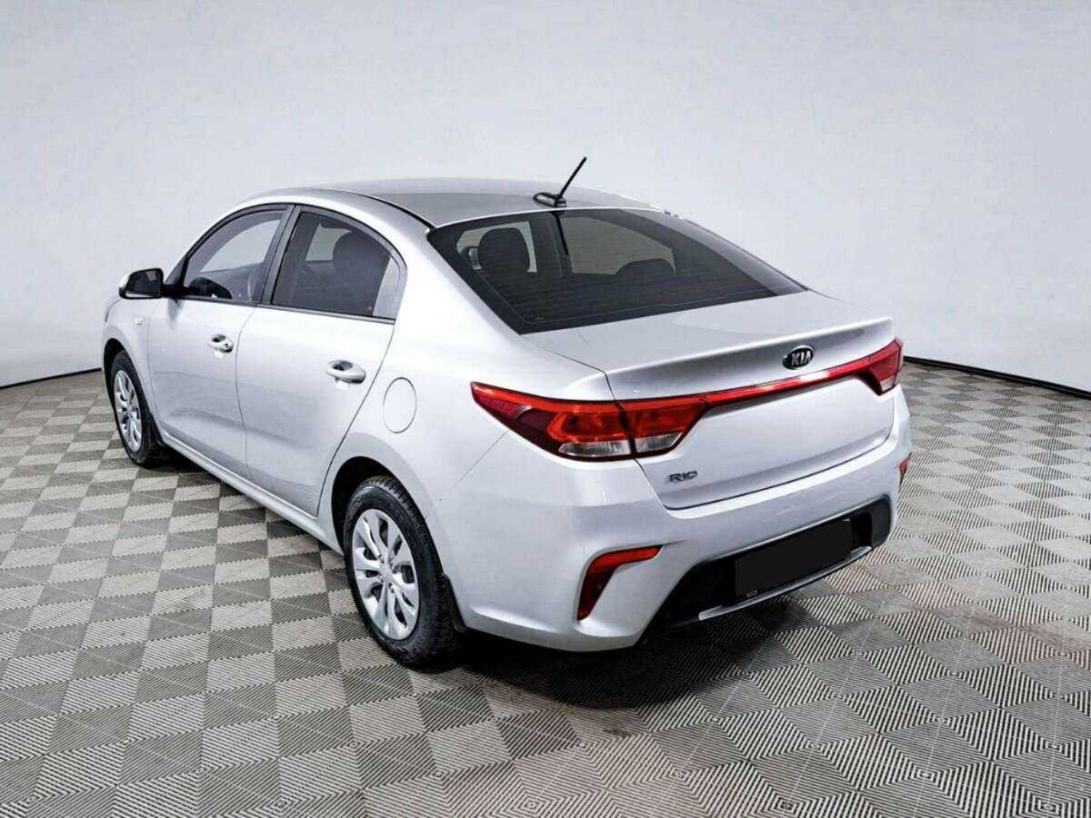 Kia Rio с пробегом — 2017 год. Фото: #6