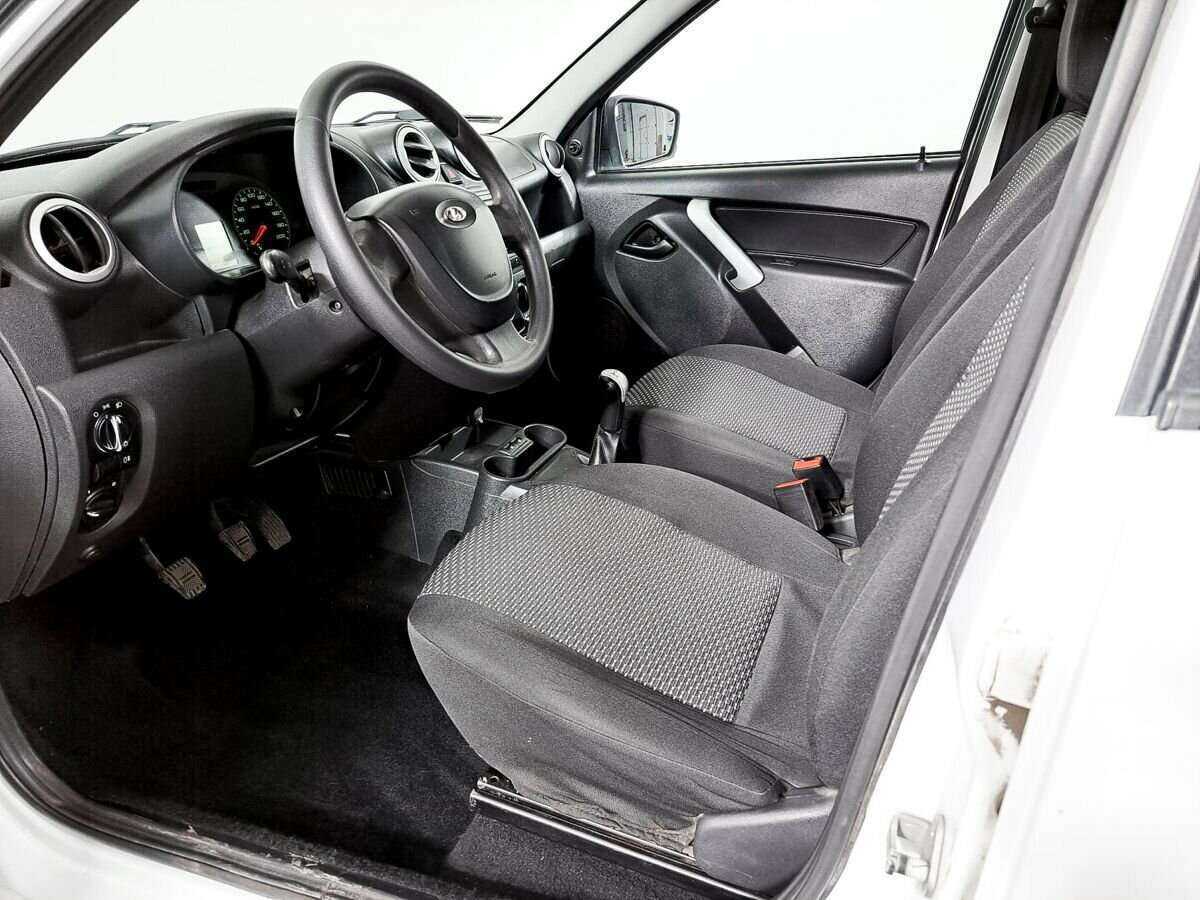 Lada (ВАЗ) Granta с пробегом — 2016 год. Фото: #12