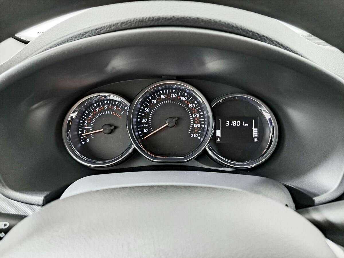 Renault Logan с пробегом — 2021 год. Фото: #10