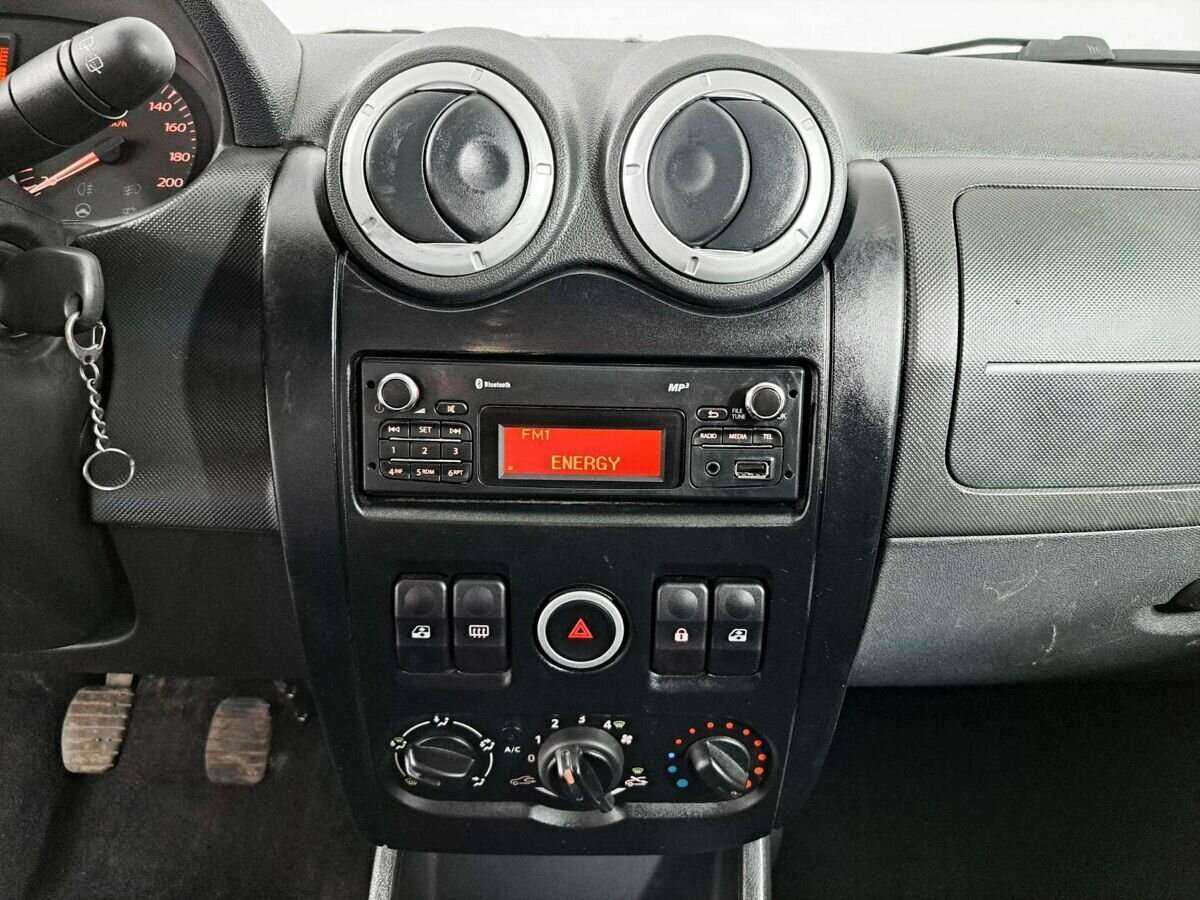 Lada (ВАЗ) Largus с пробегом — 2019 год. Фото: #12