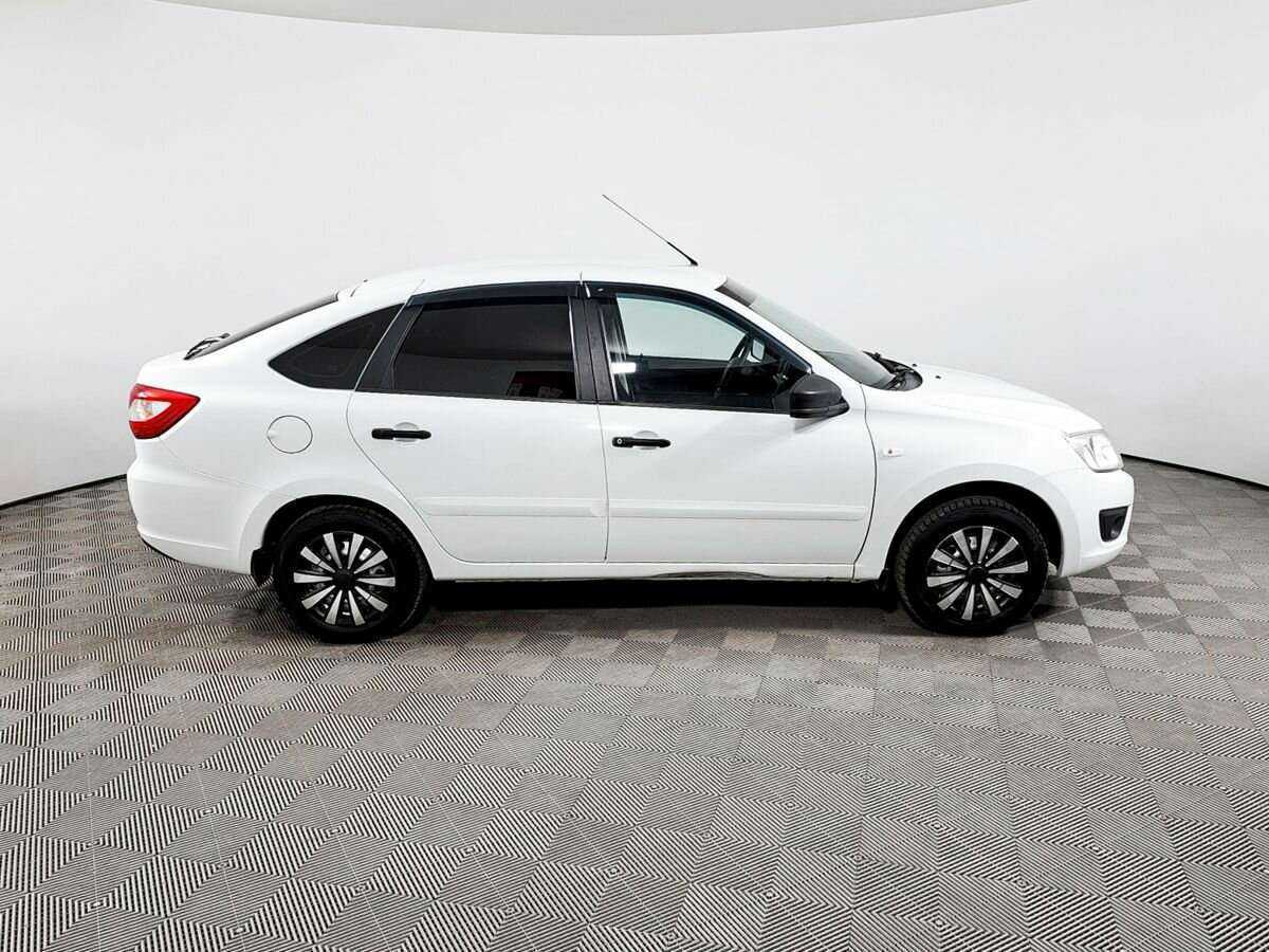 Lada (ВАЗ) Granta с пробегом — 2018 год. Фото: #3