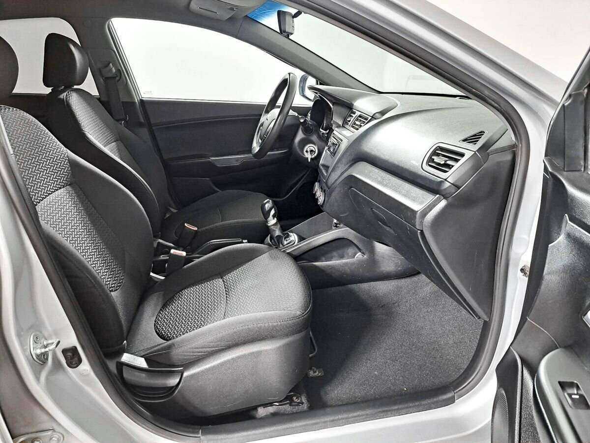 Kia Rio с пробегом — 2015 год. Фото: #8