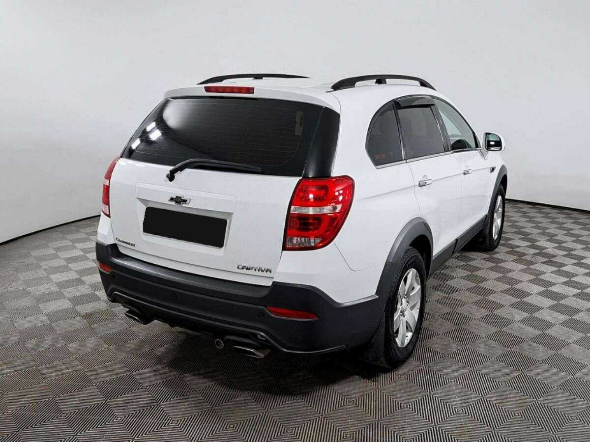 Chevrolet Captiva с пробегом — 2014 год. Фото: #4