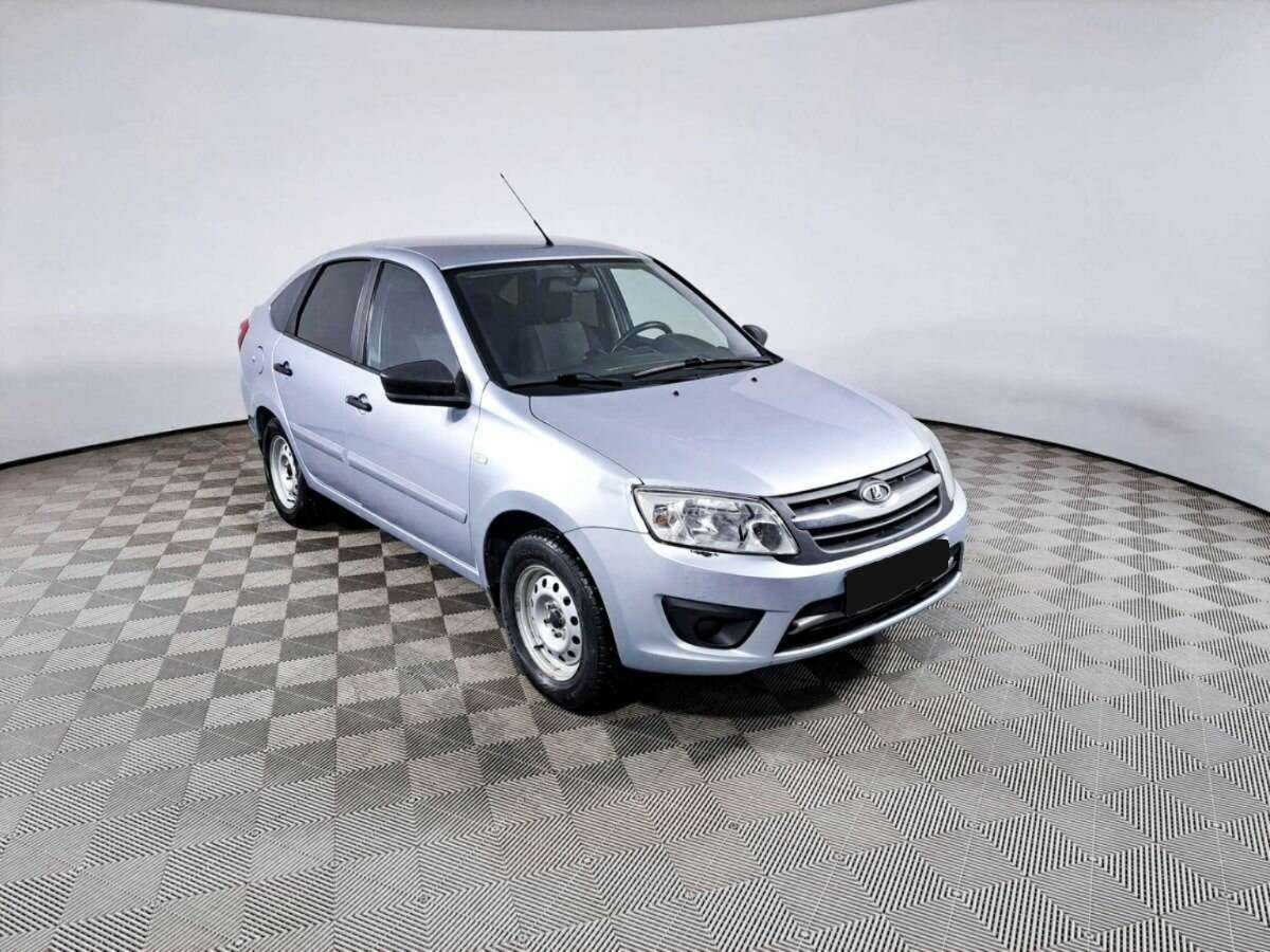 Lada (ВАЗ) Granta с пробегом — 2017 год. Фото: #2