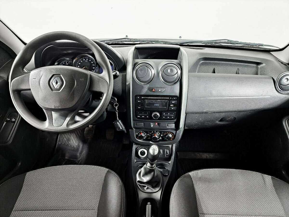 Renault Duster с пробегом — 2016 год. Фото: #10
