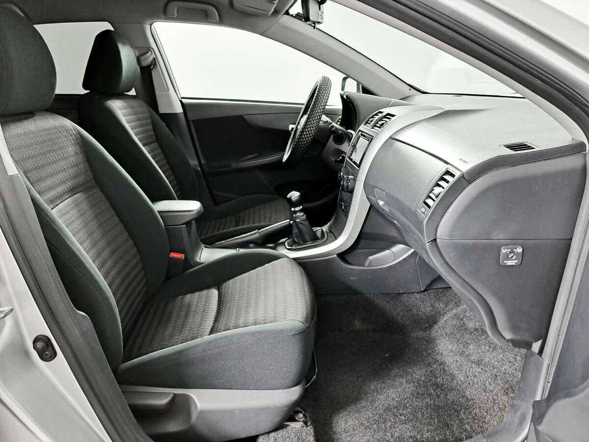 Toyota Corolla с пробегом — 2012 год. Фото: #7