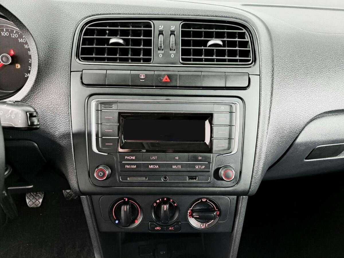 Volkswagen Polo с пробегом — 2019 год. Фото: #14