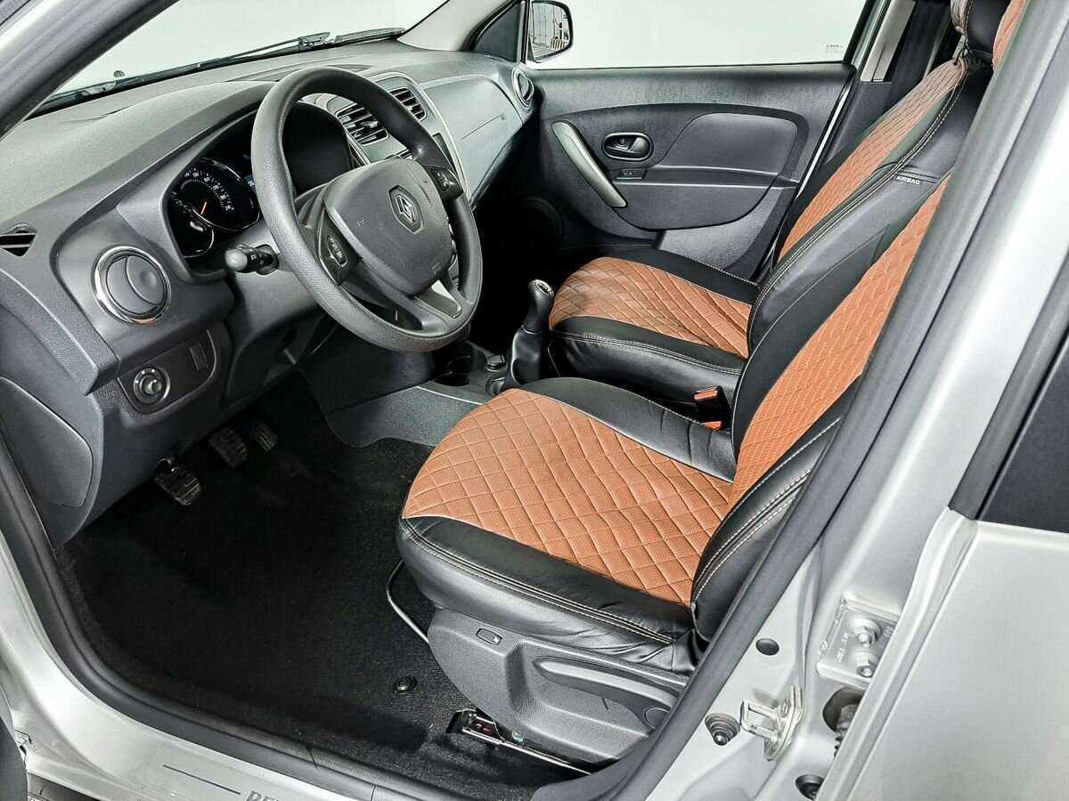 Renault Sandero с пробегом — 2018 год. Фото: #13