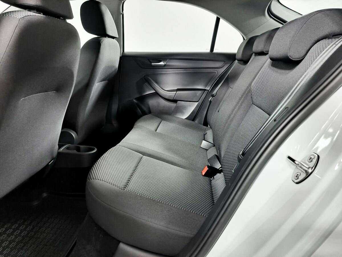 Volkswagen Polo с пробегом — 2021 год. Фото: #7