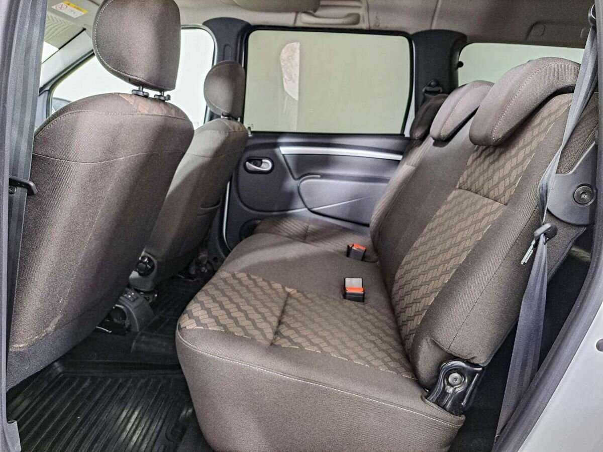 Lada (ВАЗ) Largus с пробегом — 2021 год. Фото: #9