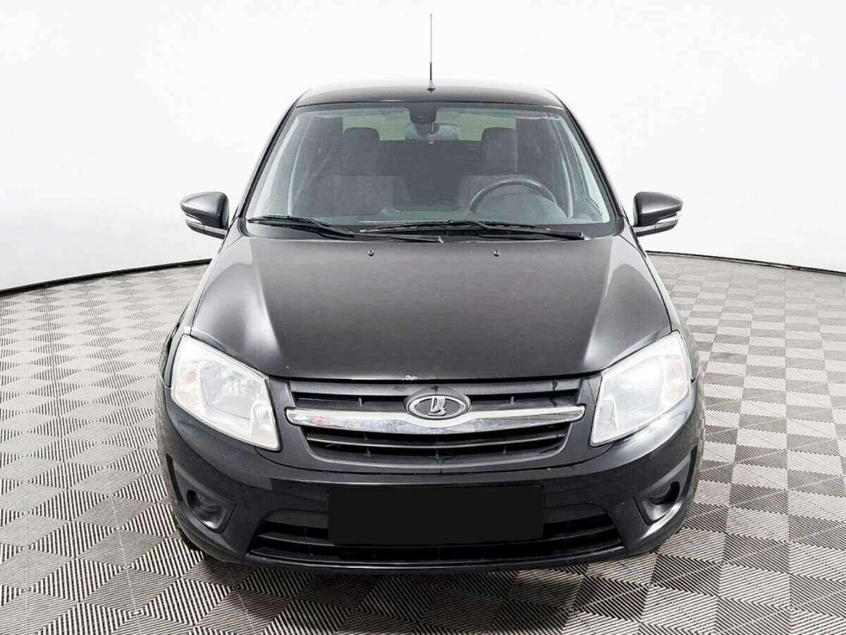 Lada (ВАЗ) Granta с пробегом — 2014 год. Фото: #1