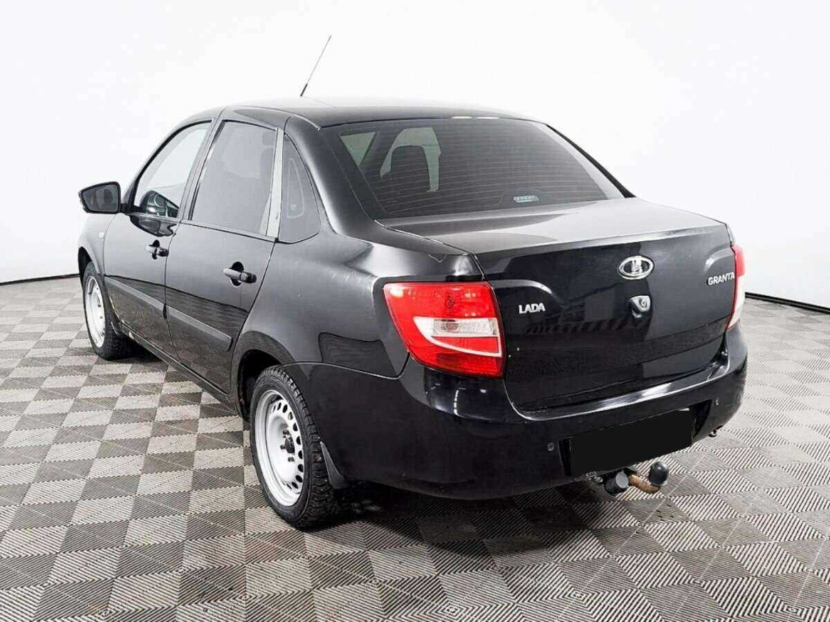 Lada (ВАЗ) Granta с пробегом — 2014 год. Фото: #5