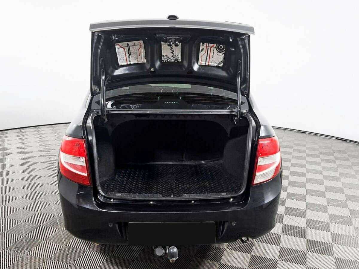 Lada (ВАЗ) Granta с пробегом — 2014 год. Фото: #7