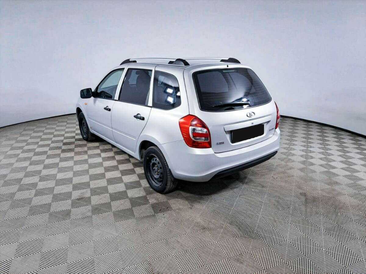 Lada (ВАЗ) Kalina с пробегом — 2015 год. Фото: #6