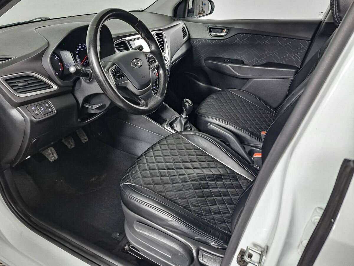 Hyundai Solaris с пробегом — 2017 год. Фото: #15