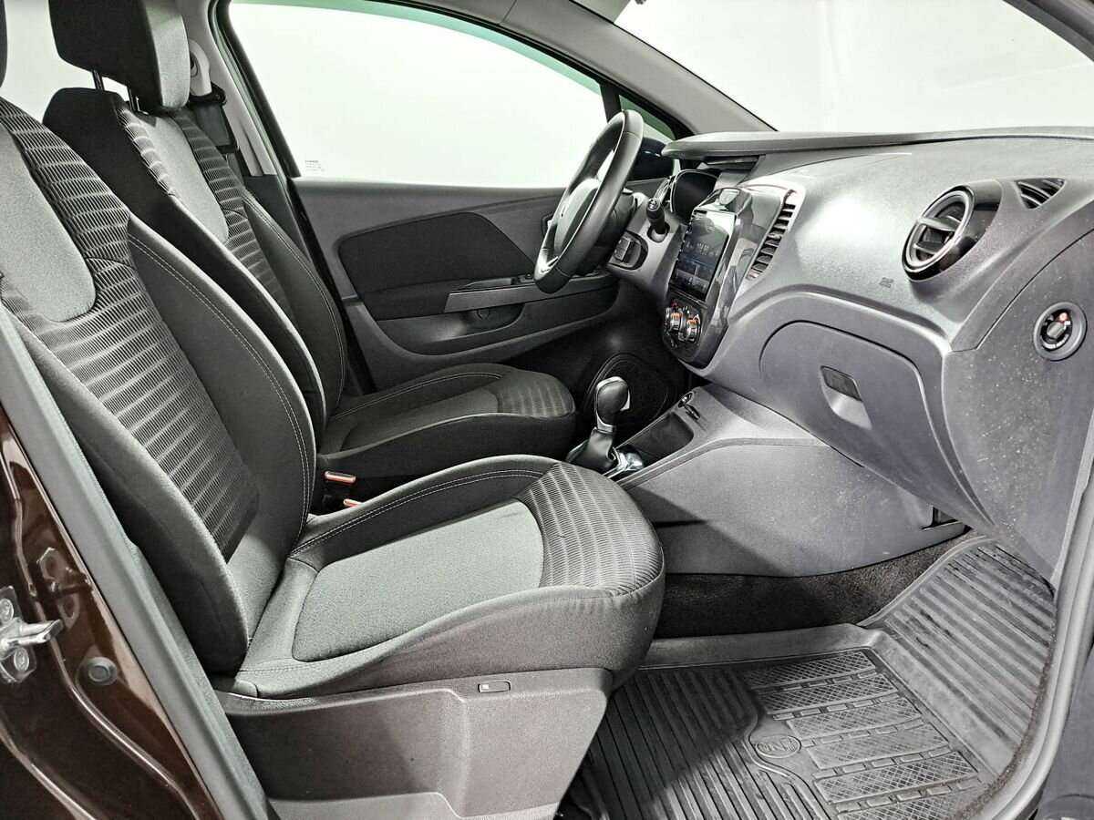 Renault Kaptur с пробегом — 2017 год. Фото: #8