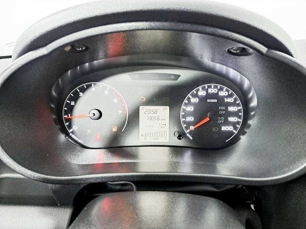 Lada (ВАЗ) Granta с пробегом — 2017 год. Фото: #8