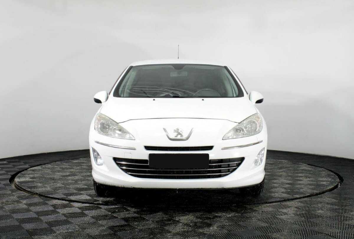 Peugeot 408 с пробегом — 2014 год. Фото: #1