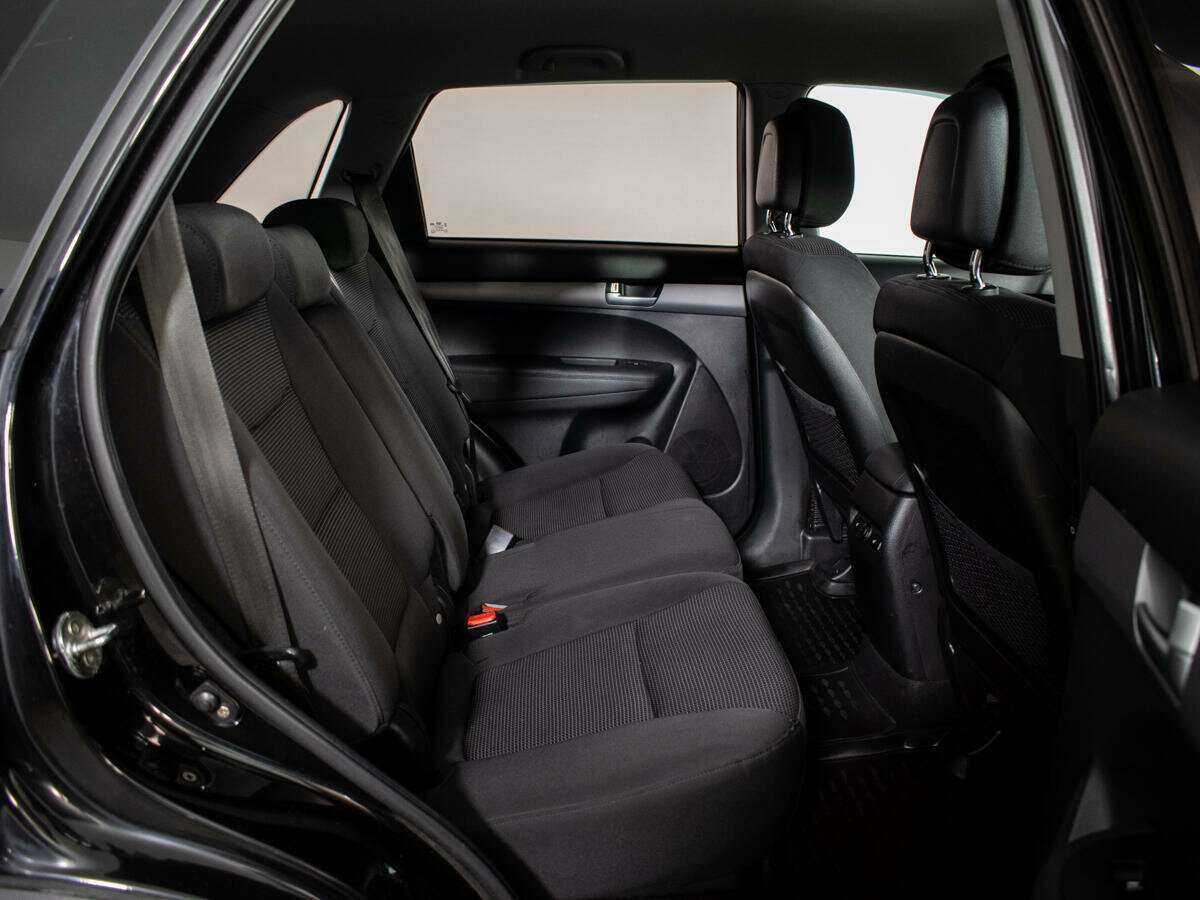 Kia Sorento с пробегом — 2015 год. Фото: #8