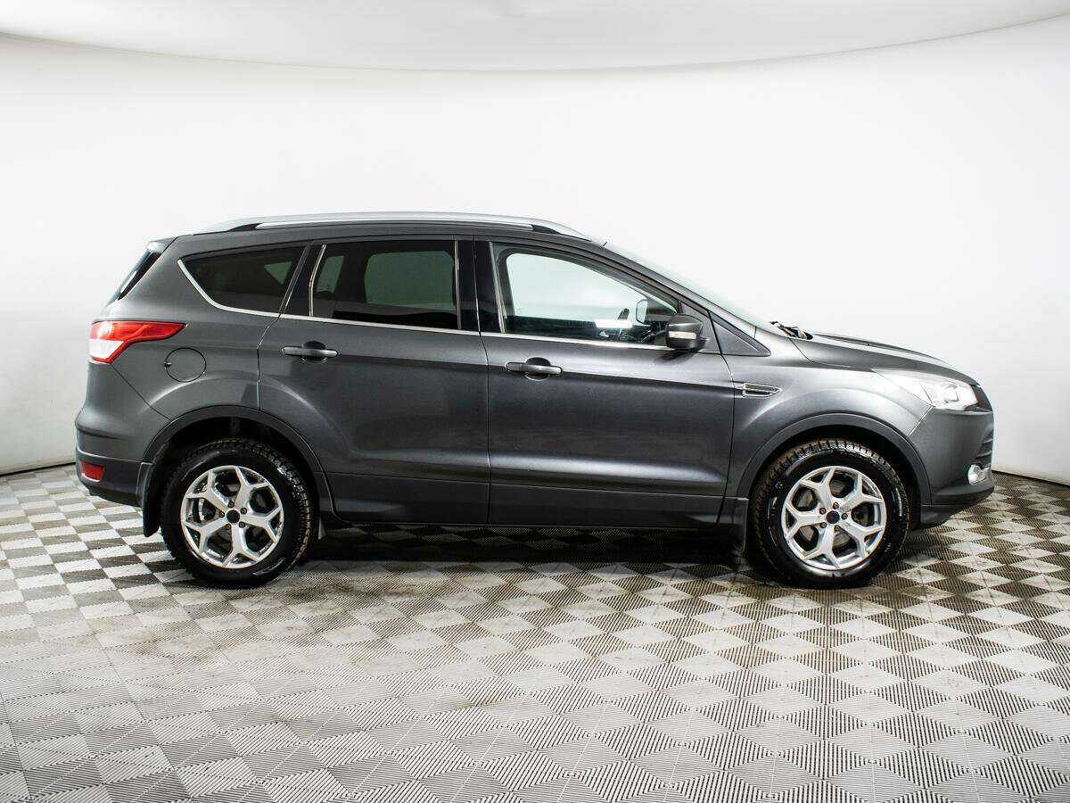 Ford Kuga с пробегом — 2015 год. Фото: #3