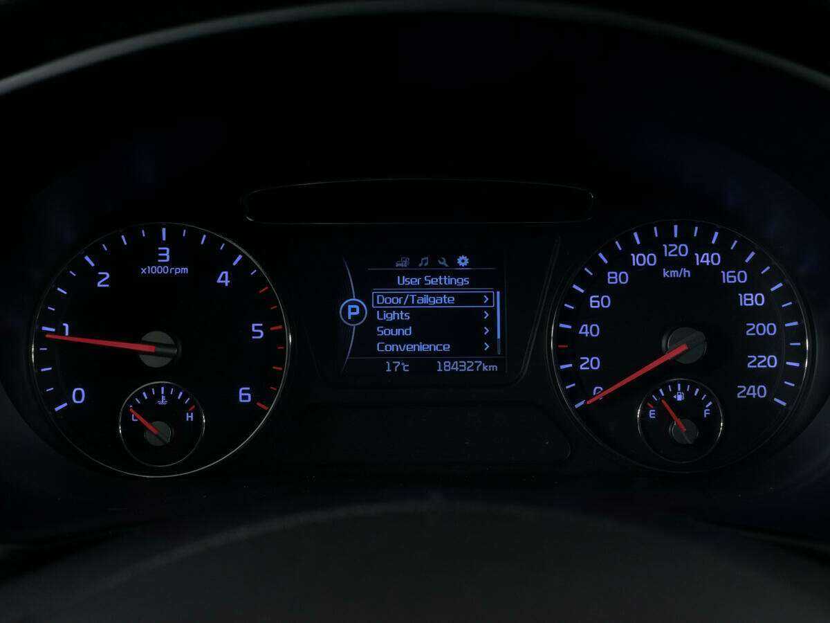 Kia Sorento с пробегом — 2016 год. Фото: #15