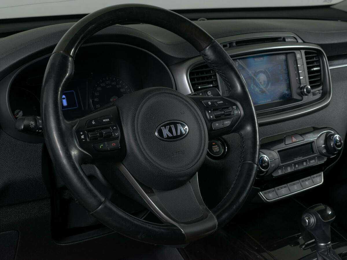 Kia Sorento с пробегом — 2016 год. Фото: #16
