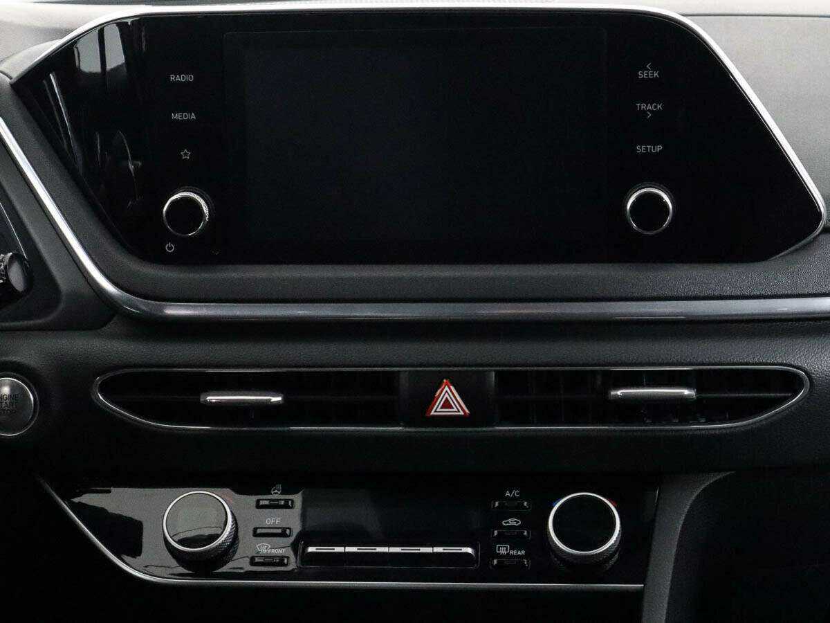 Hyundai Sonata с пробегом — 2019 год. Фото: #12