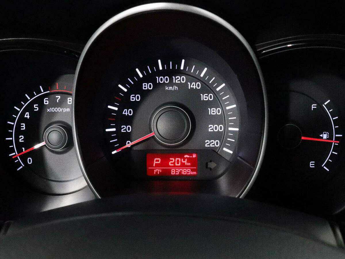 Kia Rio с пробегом — 2015 год. Фото: #9